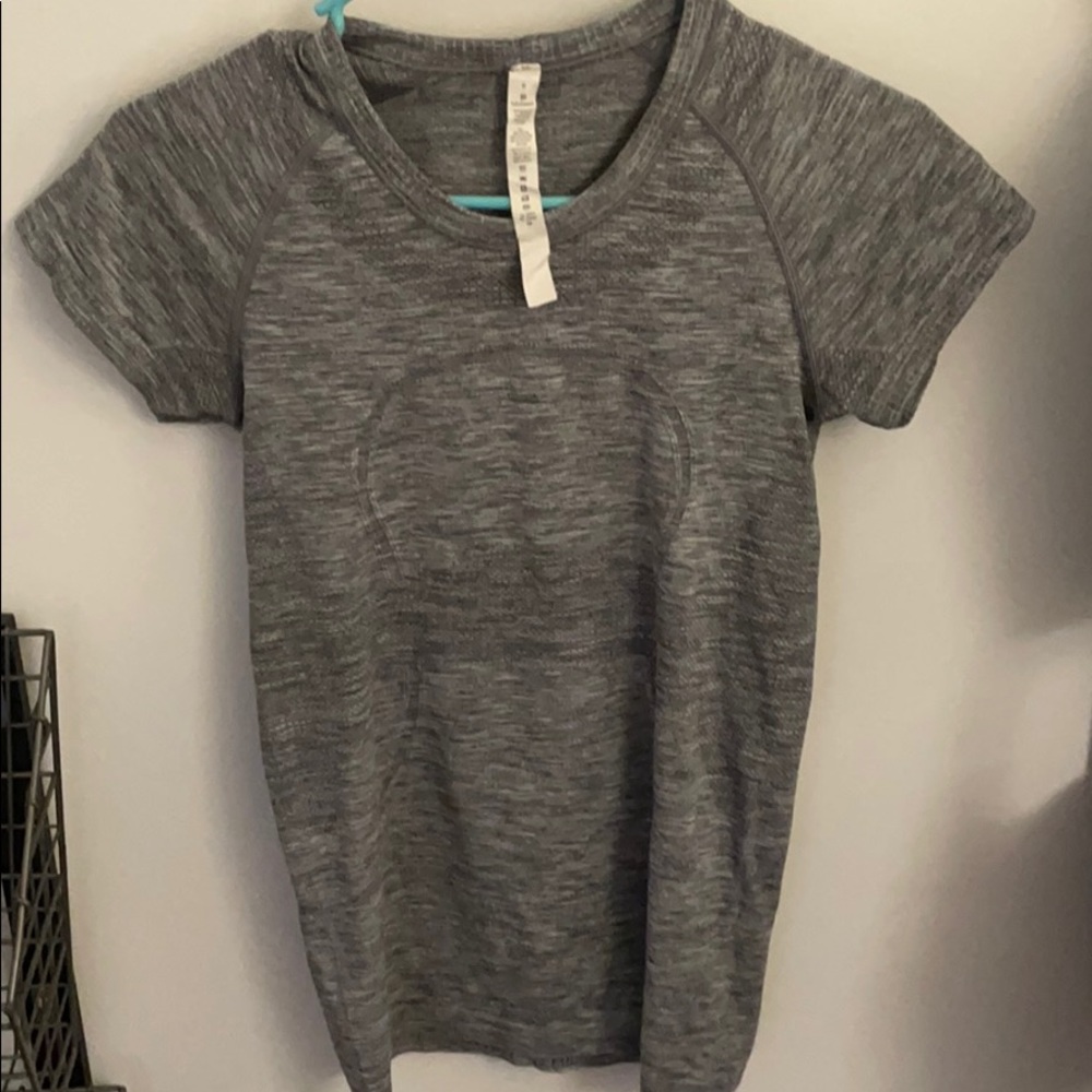 Luluelemon swiftly tech shirt
